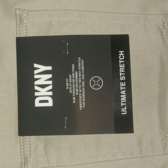 DKNY Stanton Slim Fit Jeans - Ultimate Stretch Size-33x30 Tan NWT - Picture 2 of 5